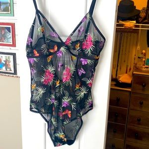 Sheer Floral Bodysuit ❤️ BRAND NEW ❤️